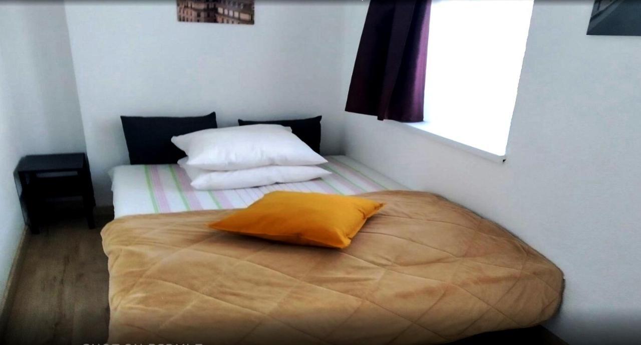 Miko Apartamentai Kaunas Exteriör bild